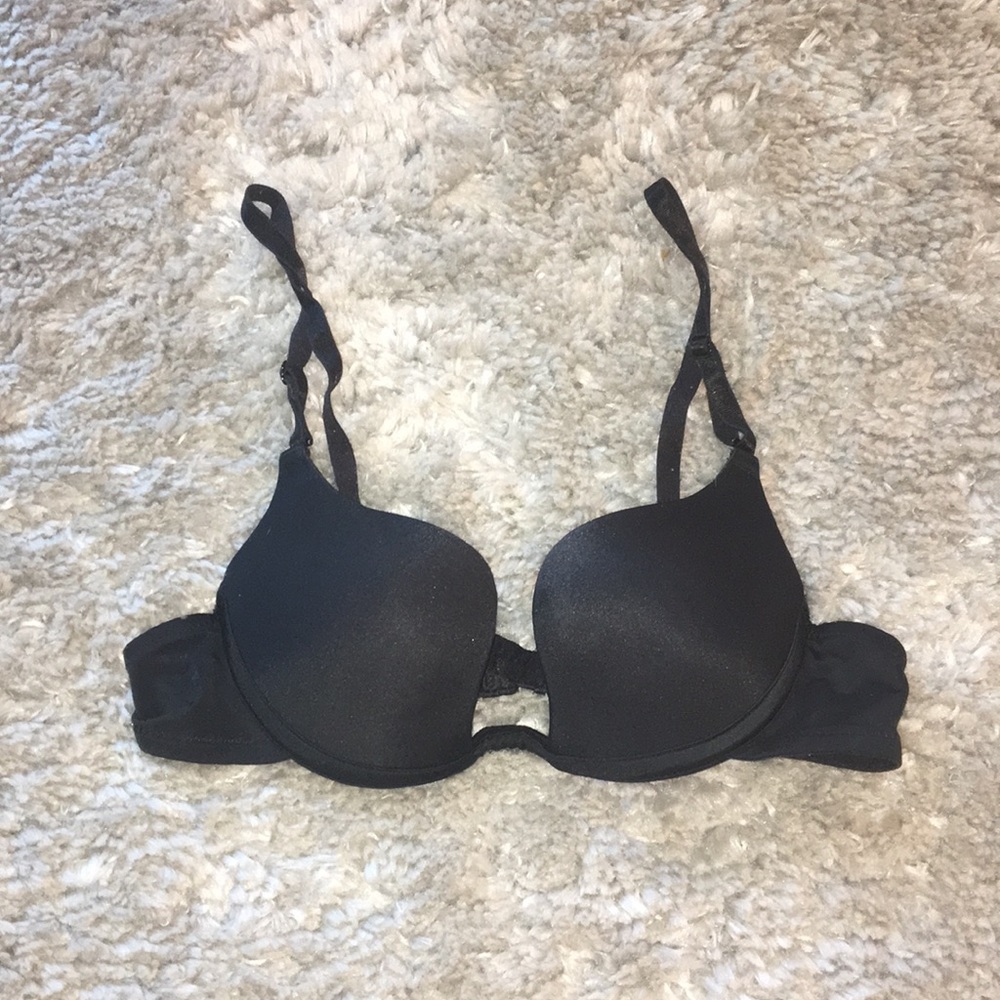 Black push up bra